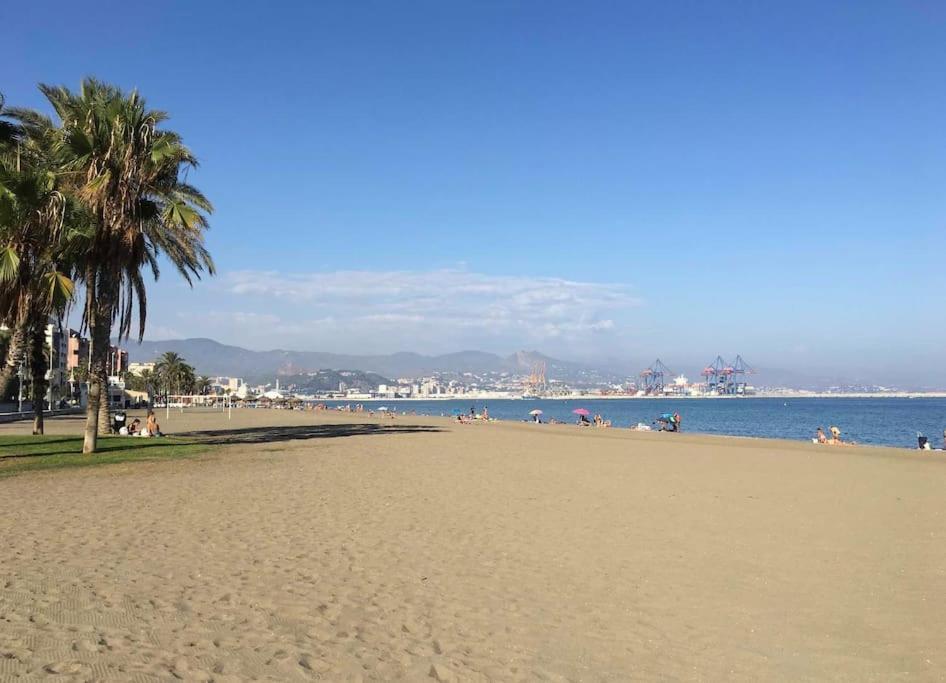 Ayala Beach Apartment 马拉加 外观 照片