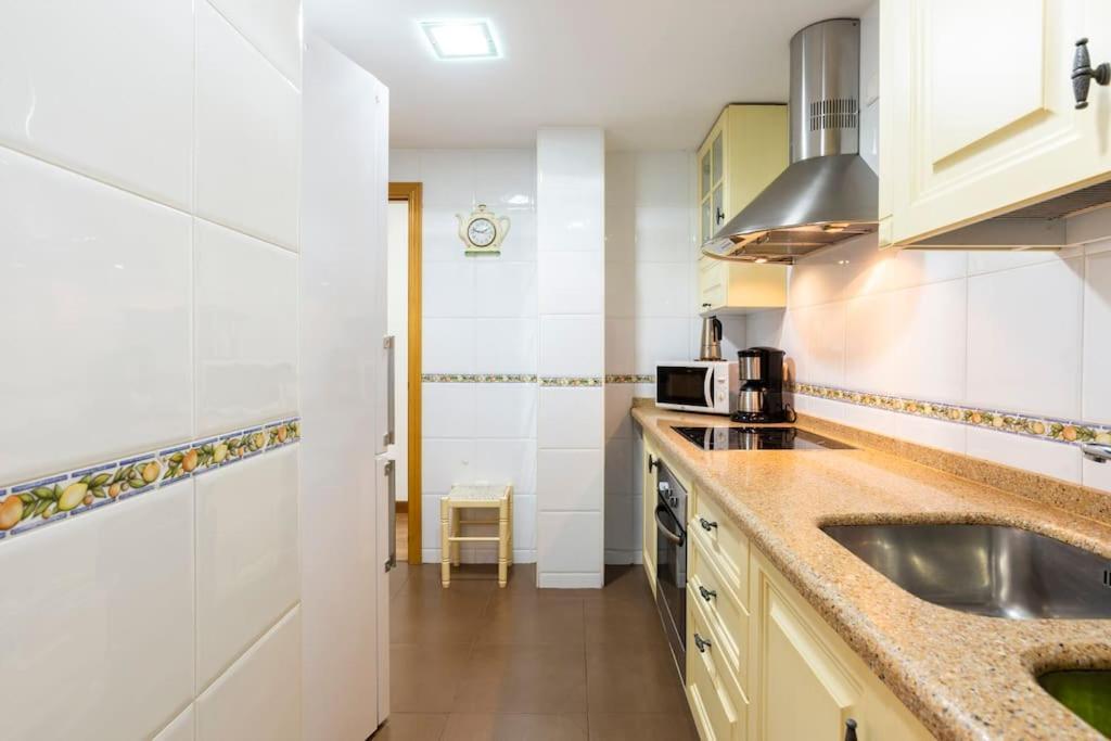 Ayala Beach Apartment 马拉加 外观 照片