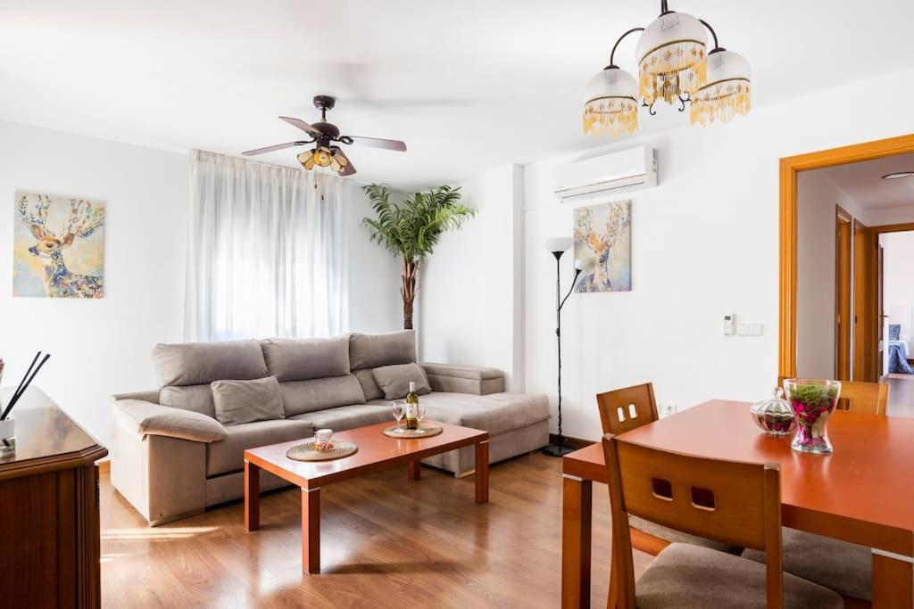 Ayala Beach Apartment 马拉加 外观 照片